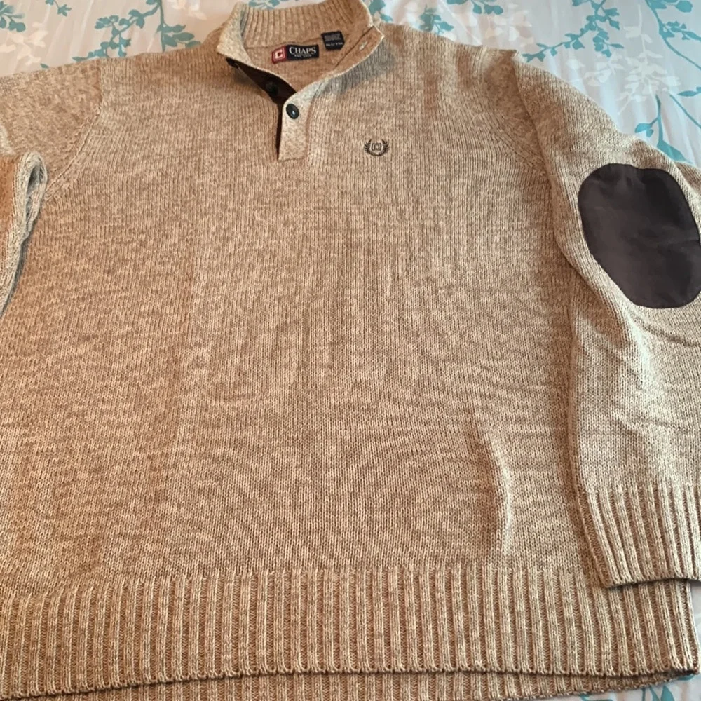 Very nice sweater.. comfortable as well. - Picture 2 of 3